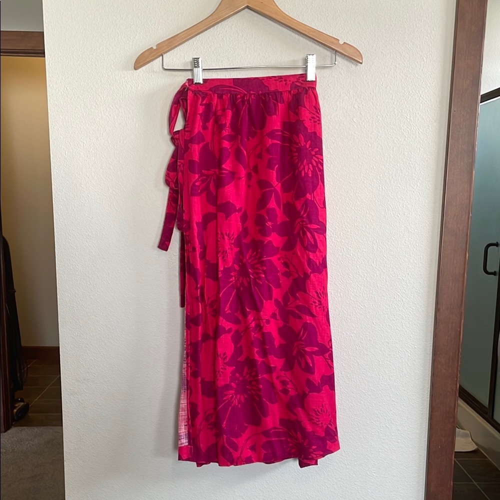 Hurley Pink Floral Skirt